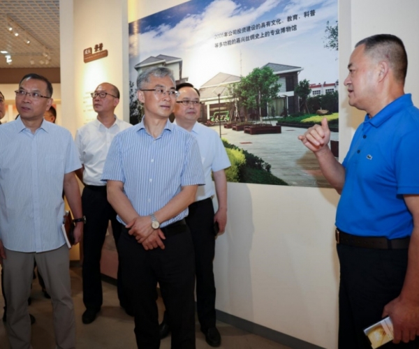 黄冈市委副书记、市长李军光临调研